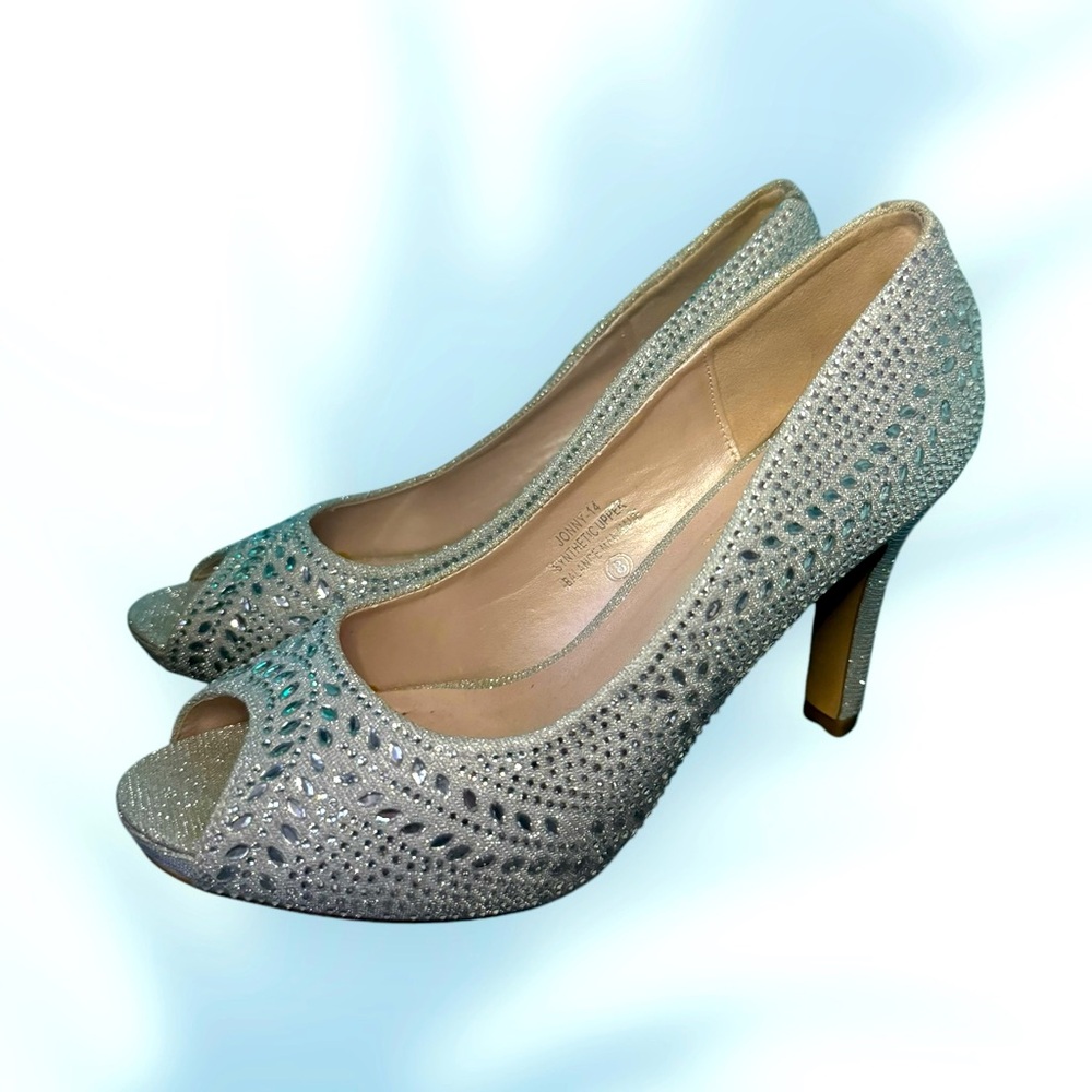 SILVER GLITTER JEWELED PEEP TOE HEELS